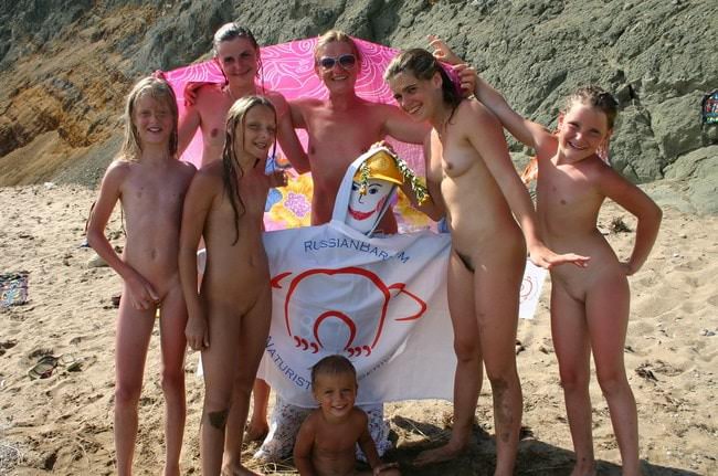 Young nudists photo - Purenudism photo [set 57]