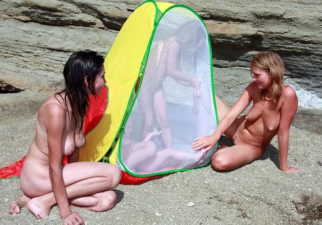 Young nudists photo - Day of rocky sports [set 2]