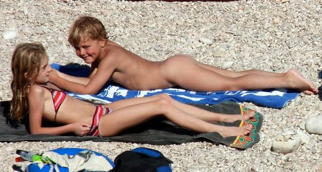 Young nudists photo - Fkk water locations [set 7]